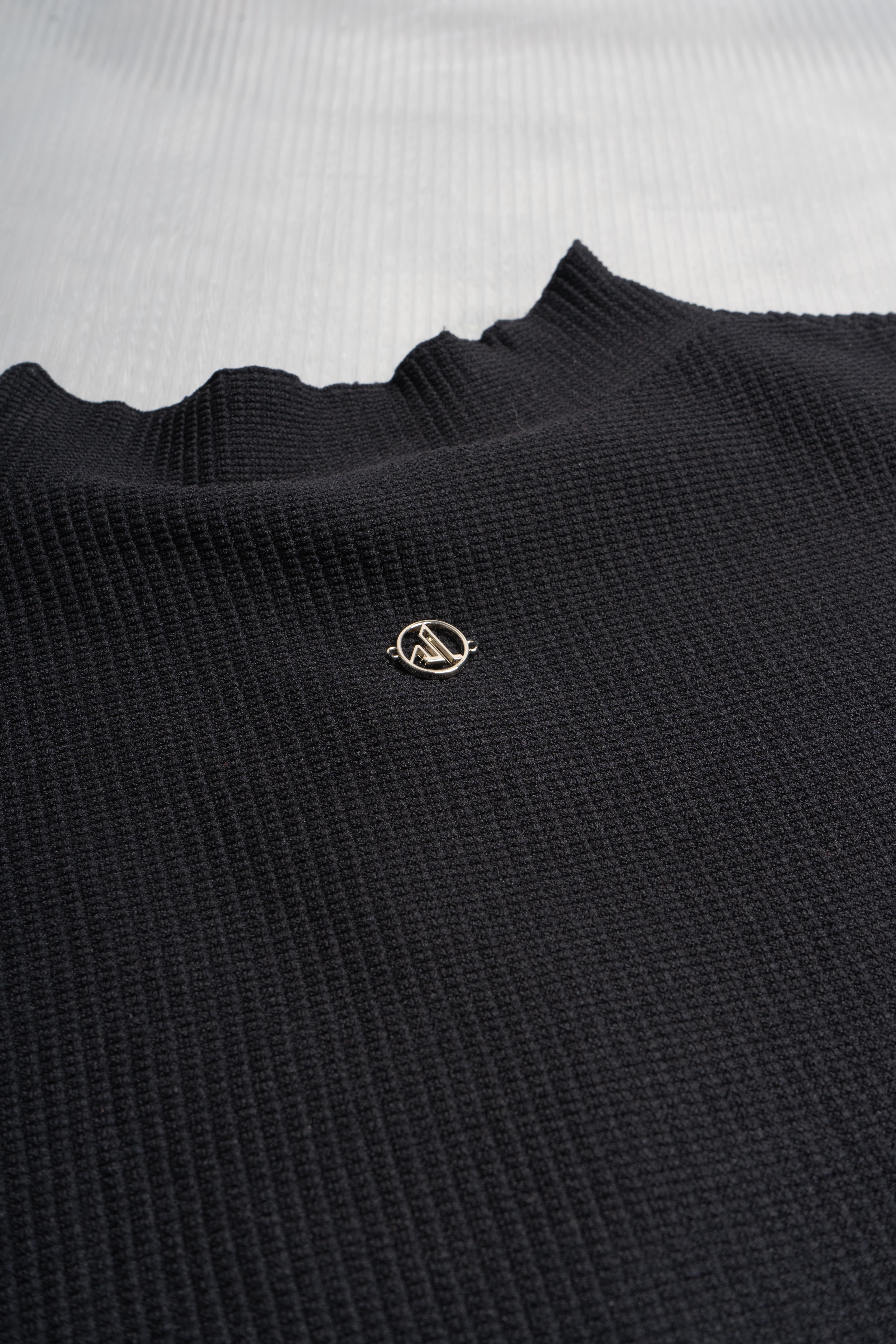 Soft-Weave S/S Knitted Top - Black - Image 3