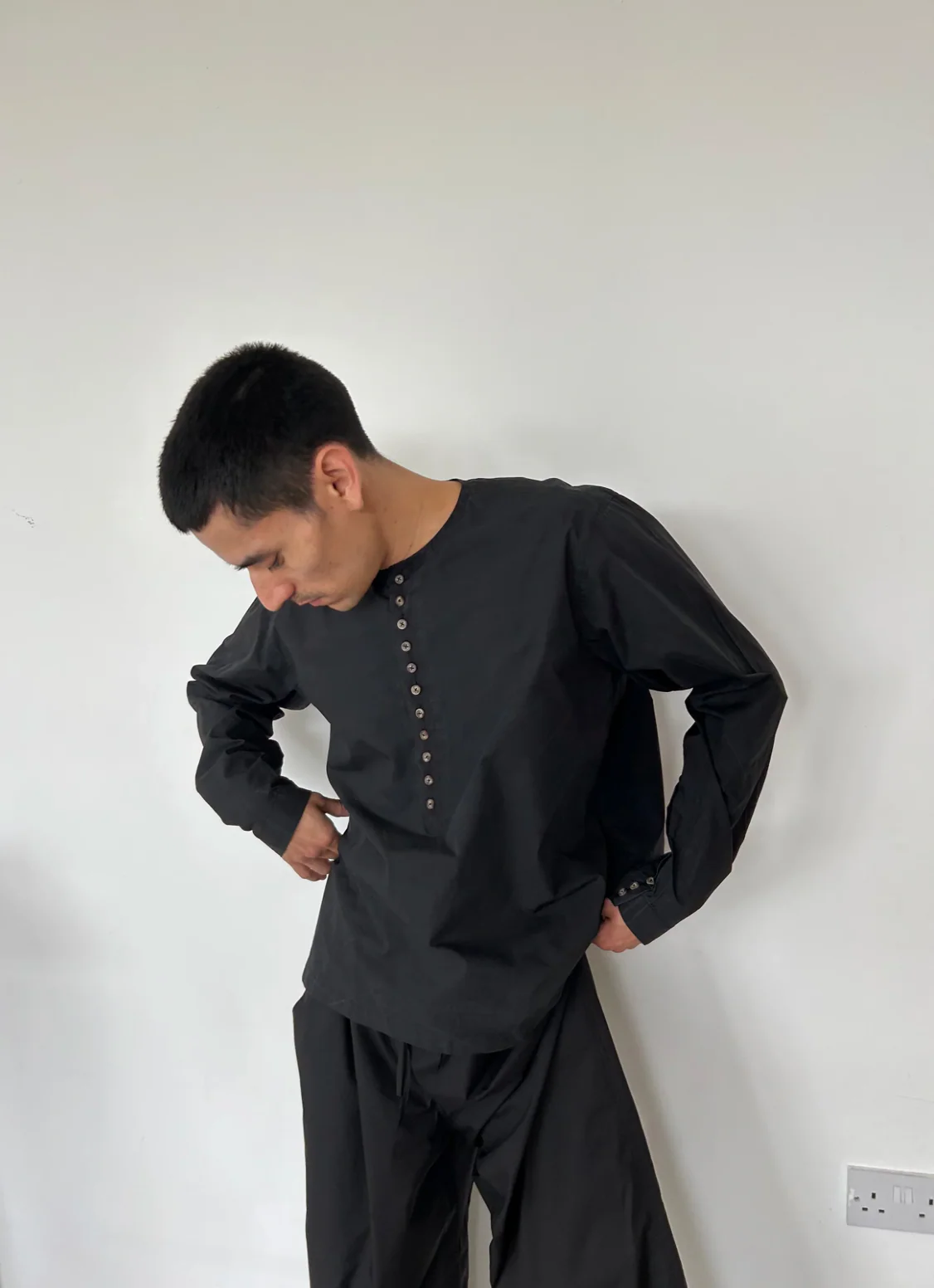 Romain Top - Black - Image 4